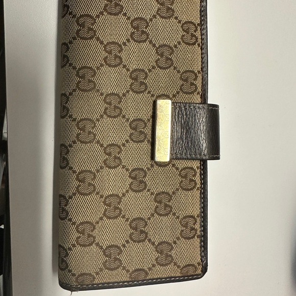 Gucci long wallet. - Picture 3 of 9